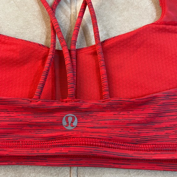 Lululemon Sports Bra Free to Be Size 6 - Picture 10 of 11